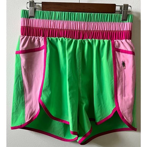 Beach Riot shorts size medium brand new!! - Picture 1 of 4